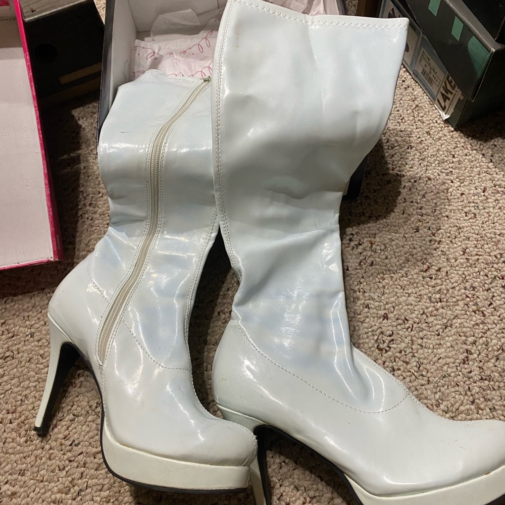 White Platform Zipper Boots. 4 inch stilettos.